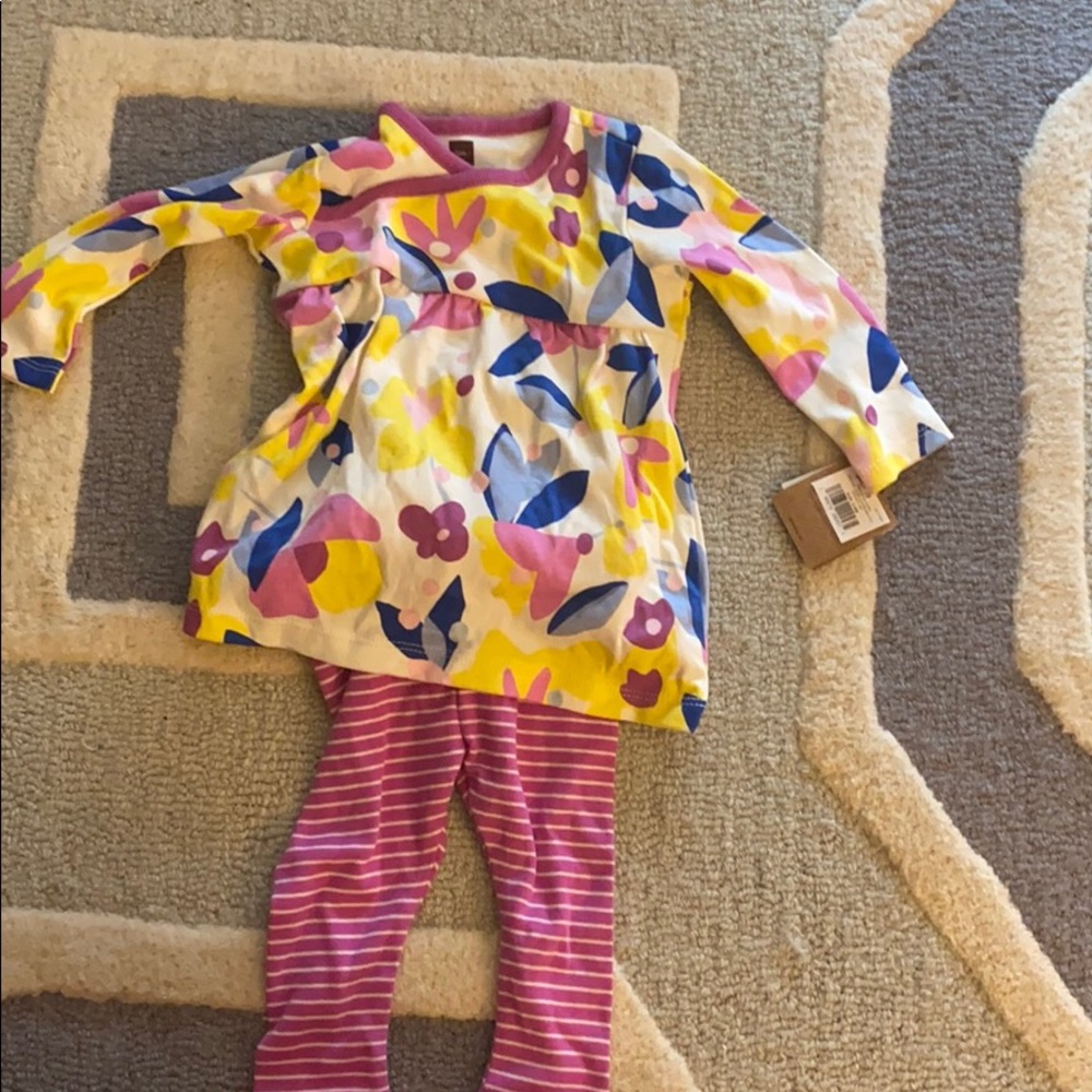 Baby top and matching bottom